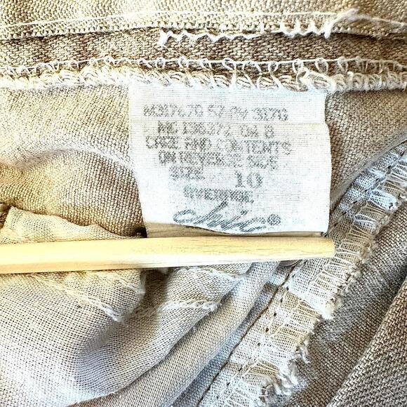 Beige Chic, Mom Jeans - Size 10 - Picture 5 of 5